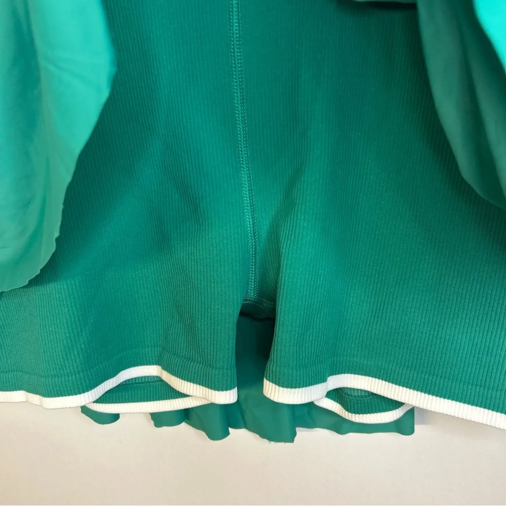 *Worn Once* All In Motion Green 2 Piece Set, Small Tank, Medium Skort - Picture 13 of 16